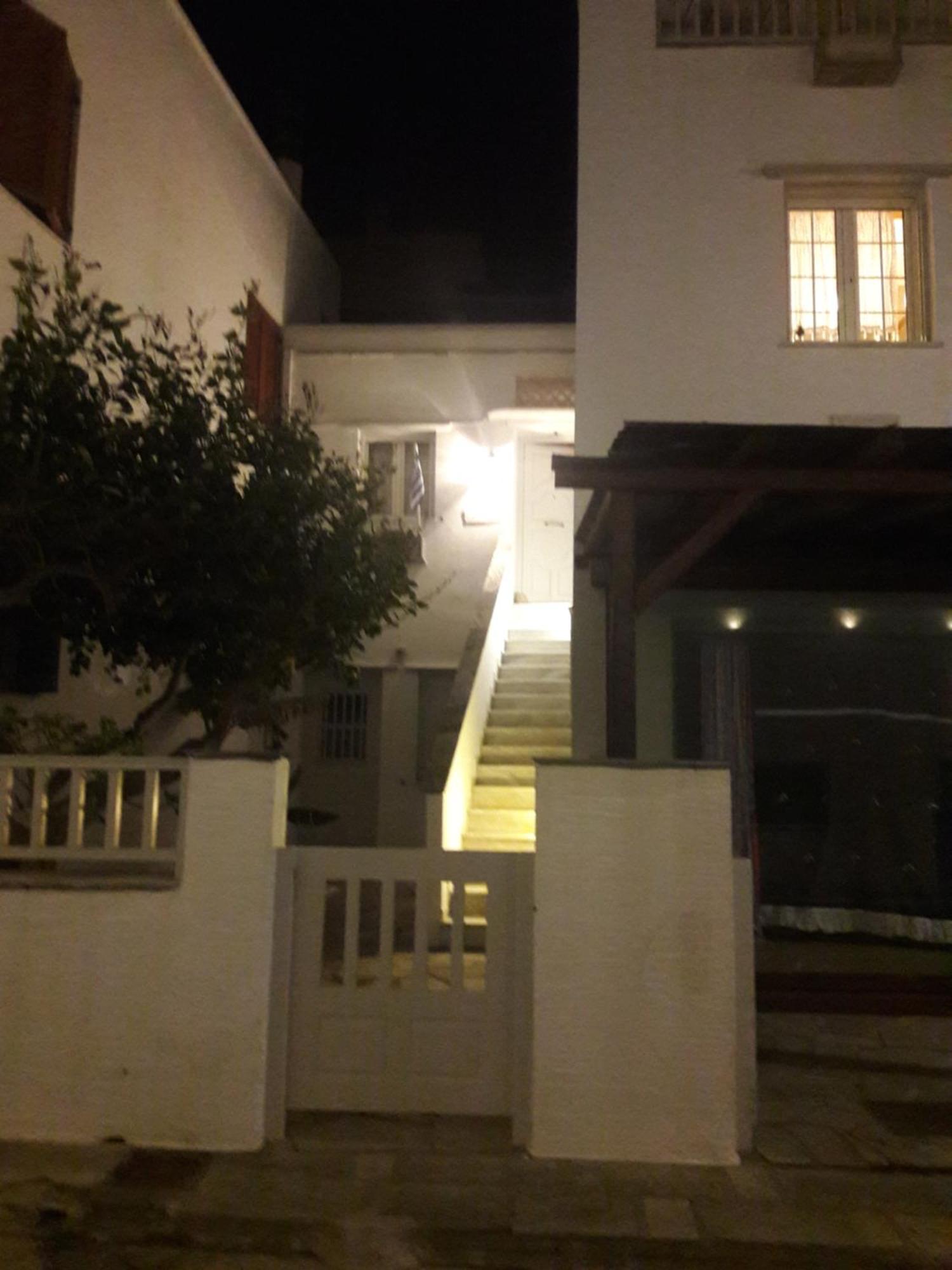 Apartamento 4Epoxes Tínos Exterior foto